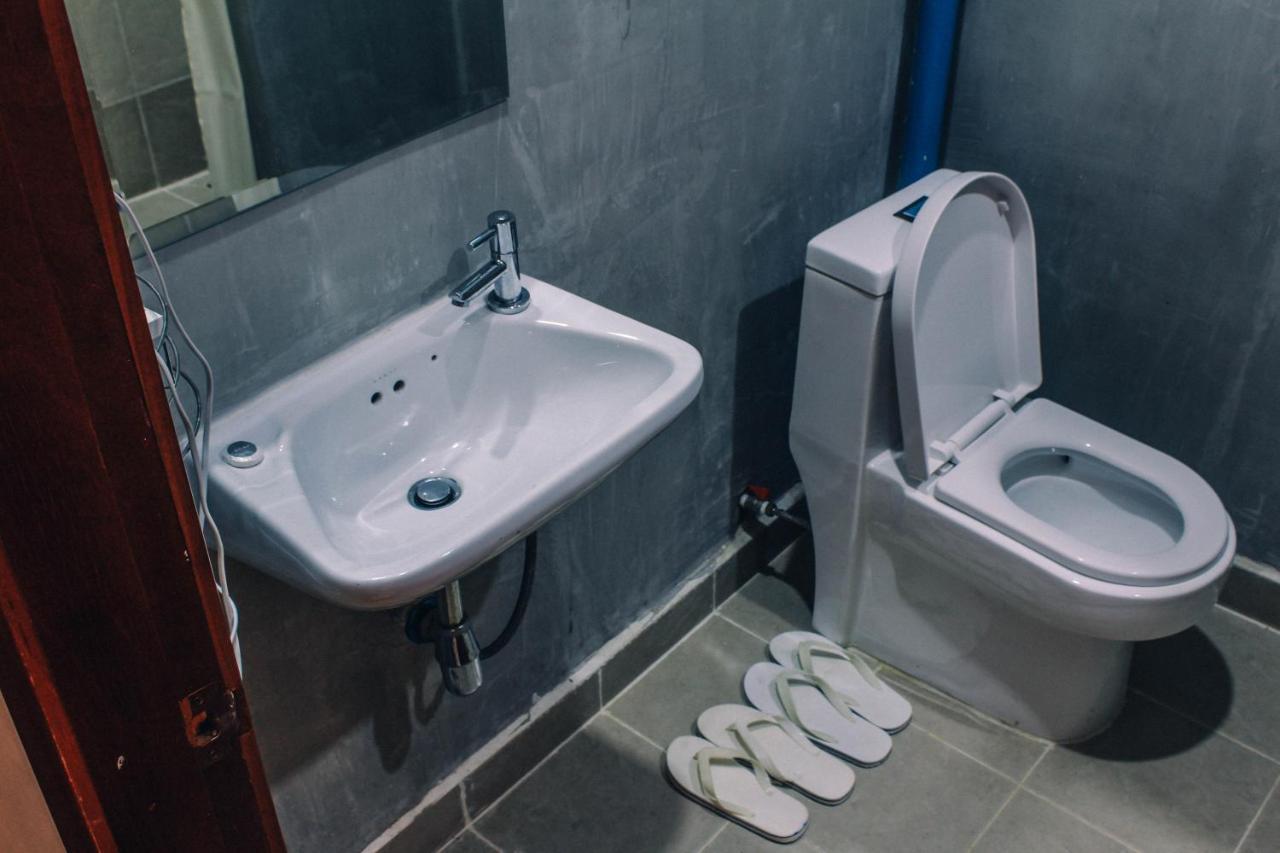 One Stop Hostel Phnom Penh Extérieur photo